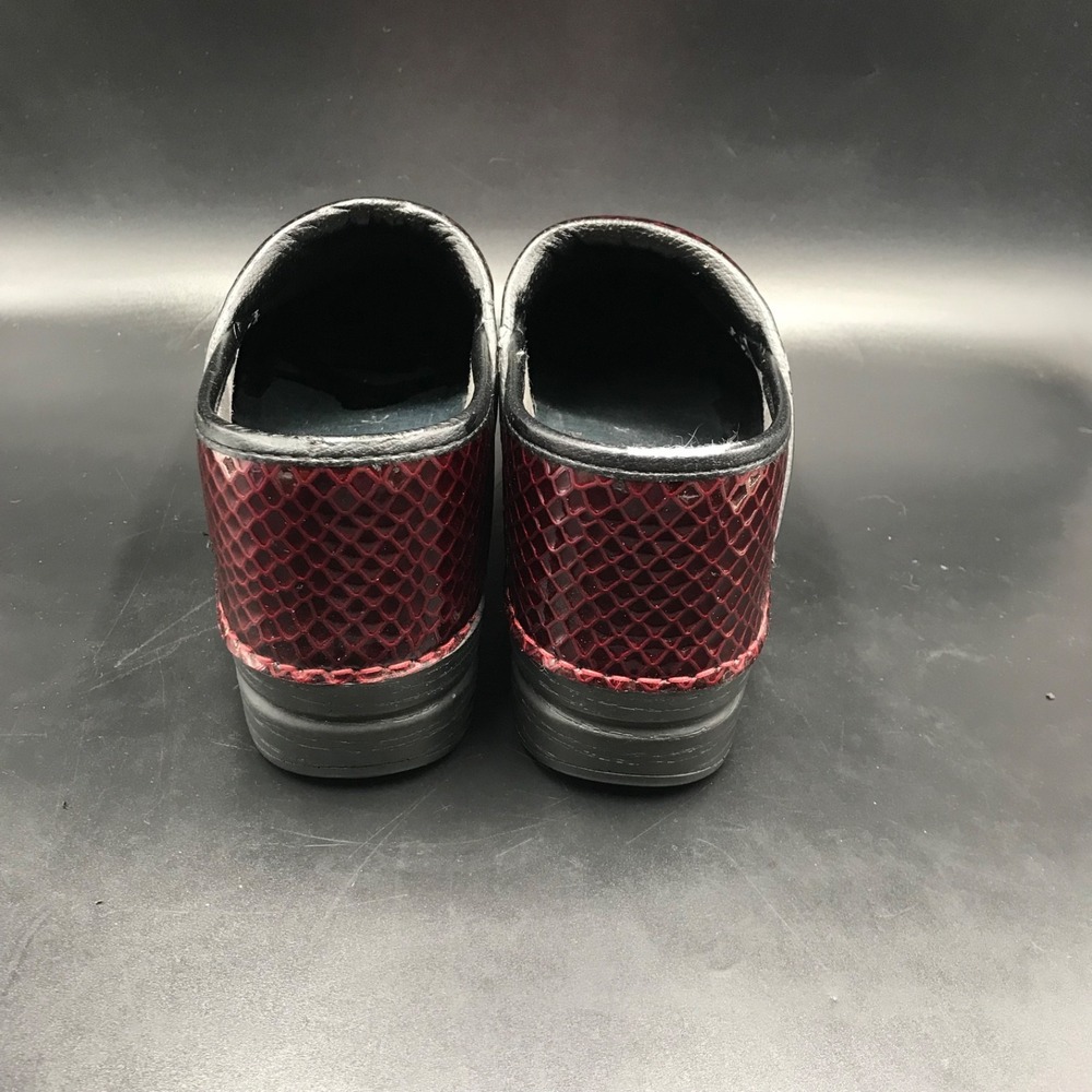 Dansko Pro XP Clog Women's Size 42 US 11 Red Embossed Snake Slip on Shoe - Picture 10 of 10